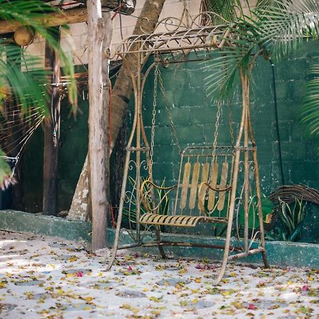Lobo Inn تولوم المظهر الخارجي الصورة