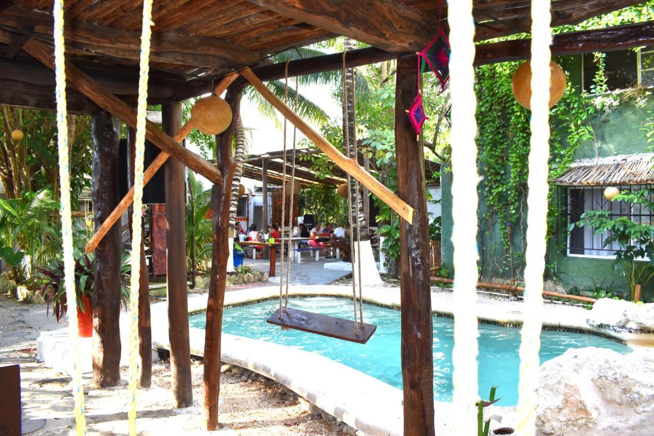 Lobo Inn تولوم المظهر الخارجي الصورة