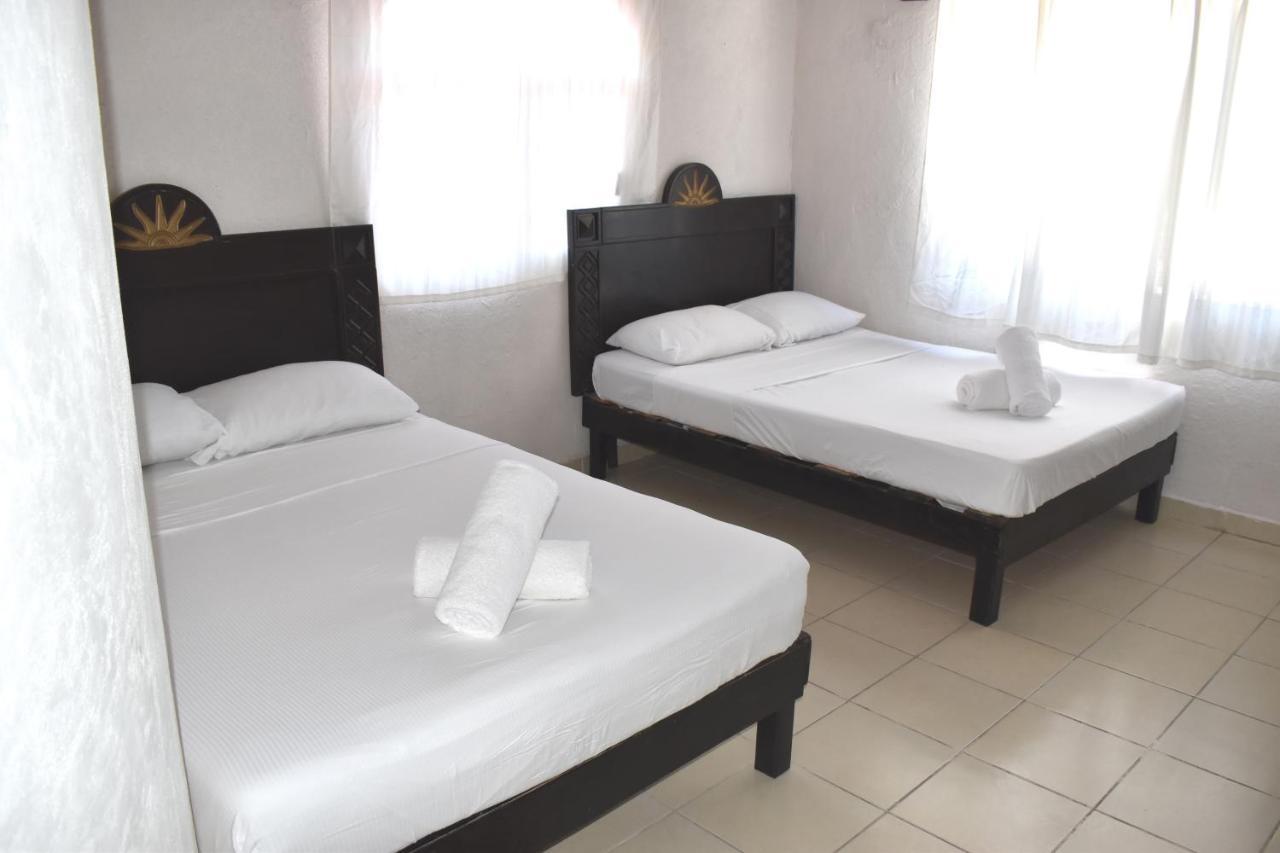 Lobo Inn تولوم المظهر الخارجي الصورة